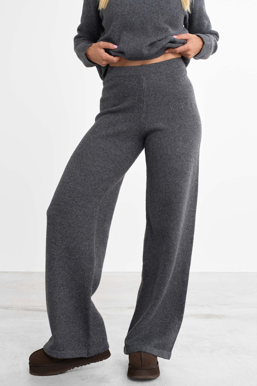 Legacy Knit Pants · Gris foncé