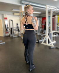 Signature Flared Leggings