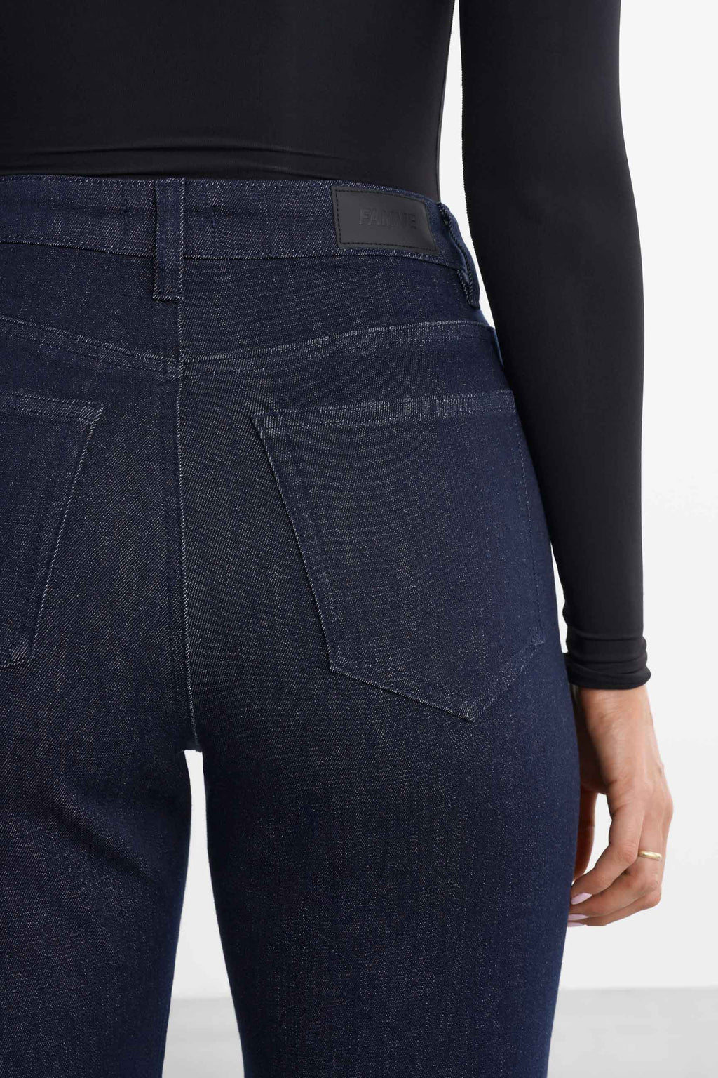 Straight Jeans